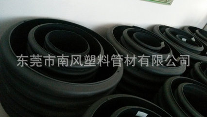 【生產(chǎn)銷售塑料雙壁pe波紋軟管 量大從優(yōu)】價格,廠家,圖片,塑料管,東莞市南風(fēng)塑料管材-